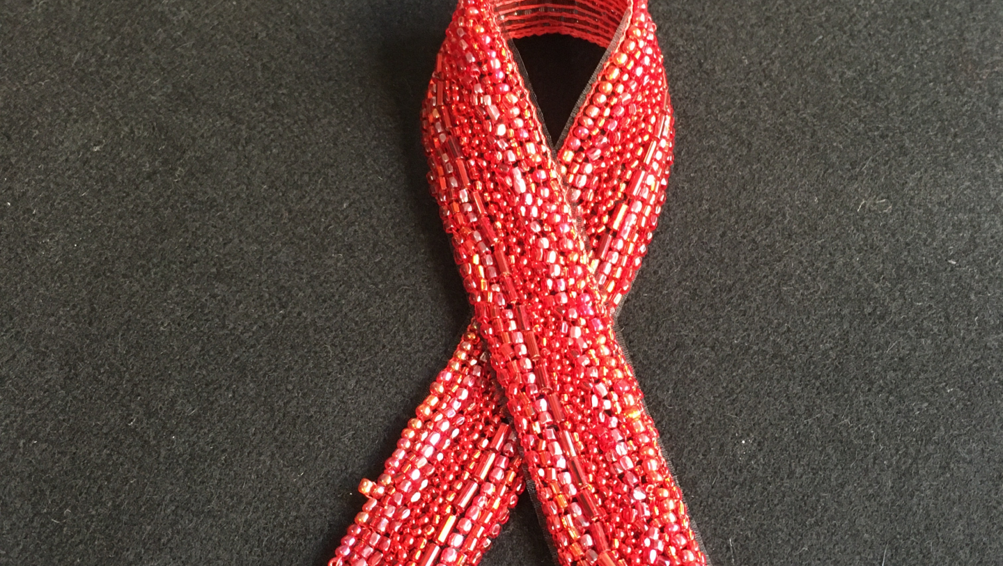 Ruban broderie journée mondiale de lutte contre le sida